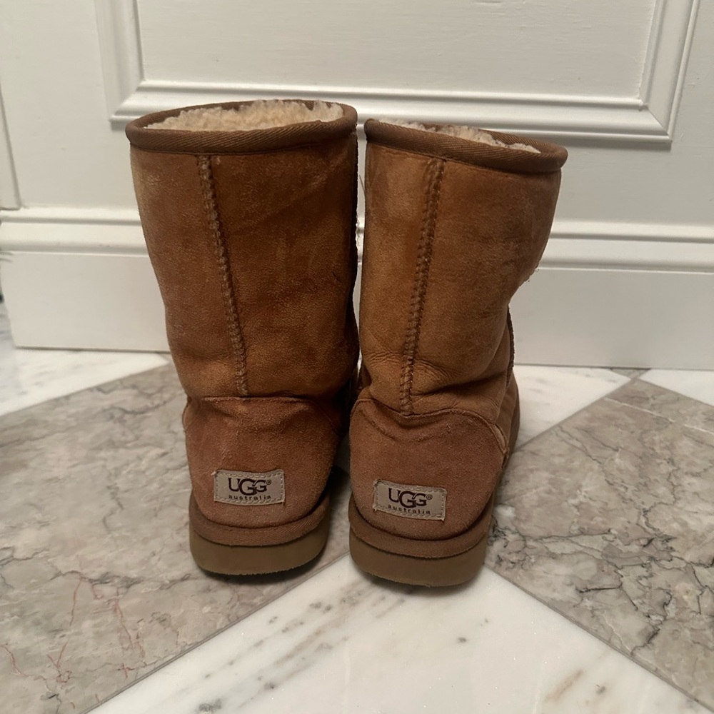 UGG Boots - Picture 2 of 5